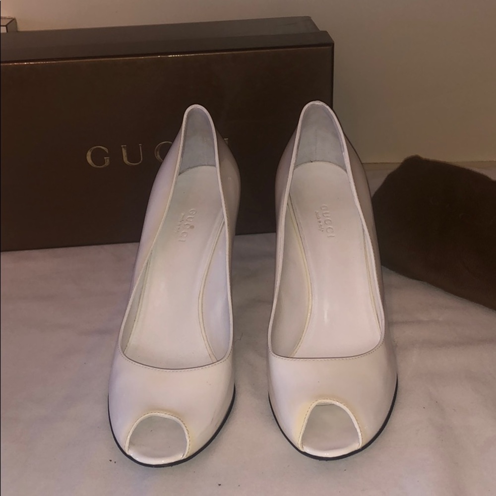 Gucci White Wedges (pre-owned) size 9.5